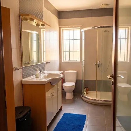 Kwatera prywatna Modern In Prime Area For Beaches & Nightlife! -fast & Easy Self Check In -independent Access -no Family Sharing - Pembroke Gardens Location St. Julian's